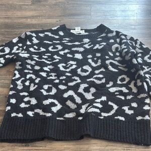 Black and Gray Leopard Print Sweater